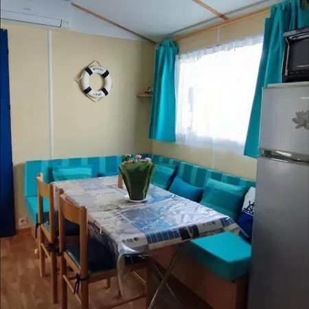 Кемпинг Toad&frog, Le Spot Fun D'agde En Bord De Агд