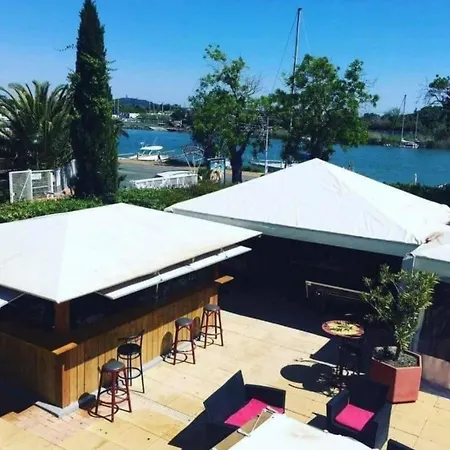 Кемпинг Toad&frog, Le Spot Fun D'agde En Bord De