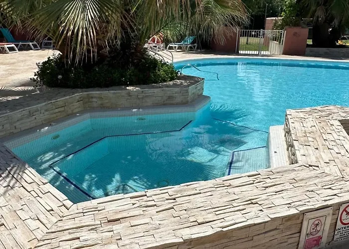 Kemping Toad&frog, Le Spot Fun D'agde En Bord De *